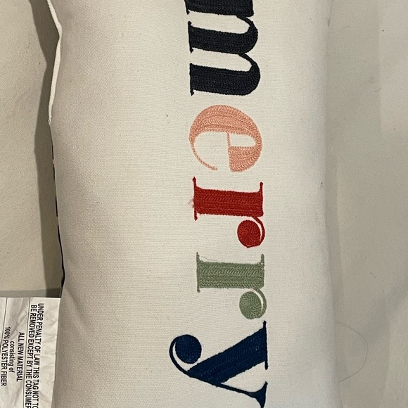 Christmas Tree Decorative Pillow plus Embroidered Merry pillow🎄🎉 - Picture 7 of 9